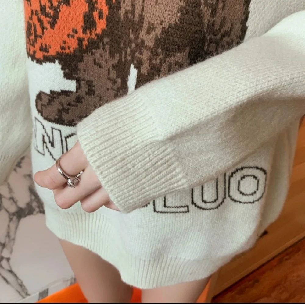 Sweater - Picture 3 of 3